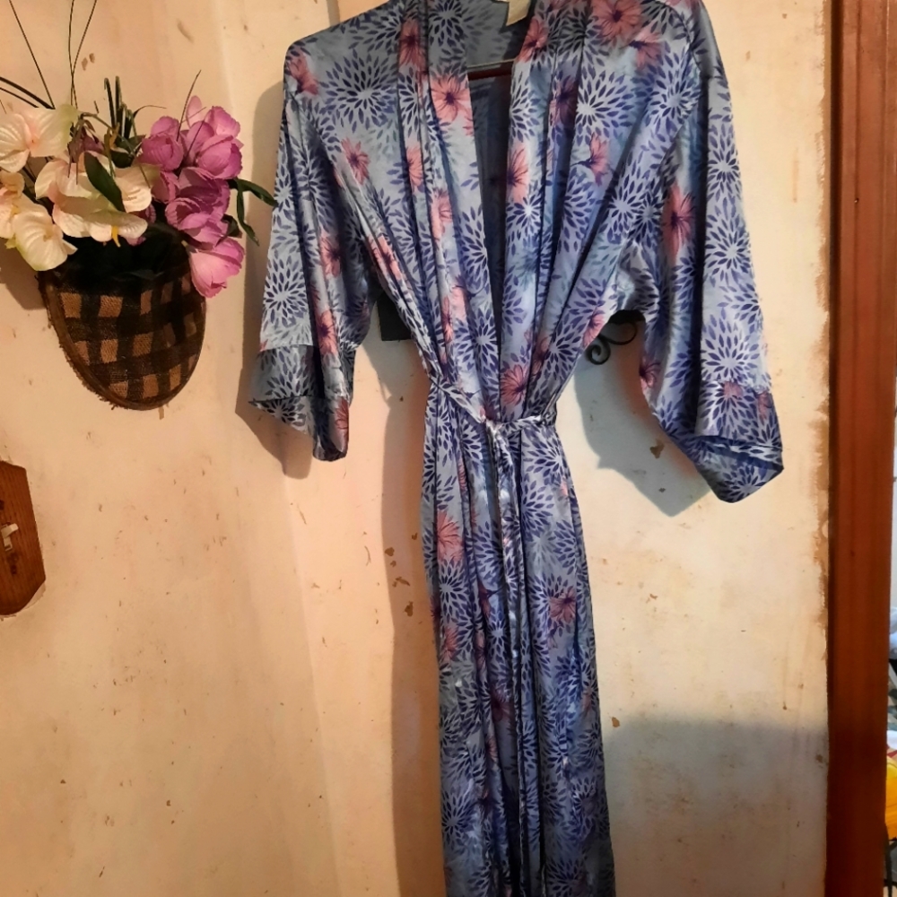 COPY - 3 silk robes